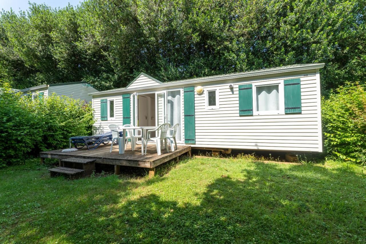 Hotel Camping Le Caussanel Canet-de-Salars Exterior foto