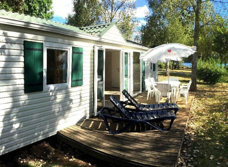 Hotel Camping Le Caussanel Canet-de-Salars Exterior foto